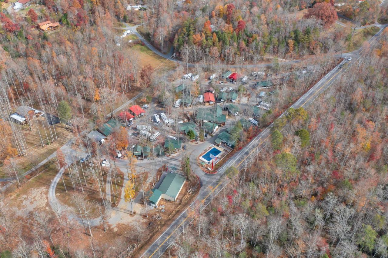 Arrow Creek Camp And Cabins Gatlinburg Esterno foto